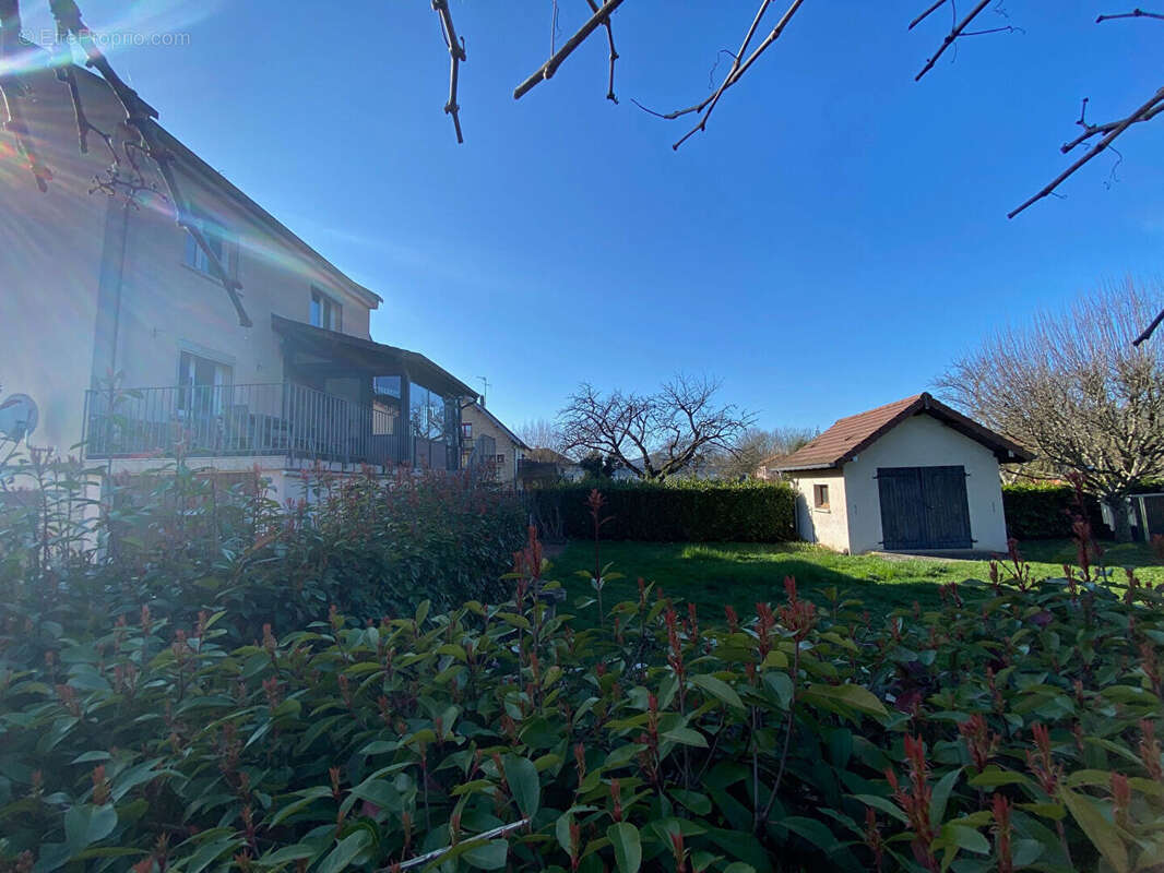 Maison à LONS-LE-SAUNIER