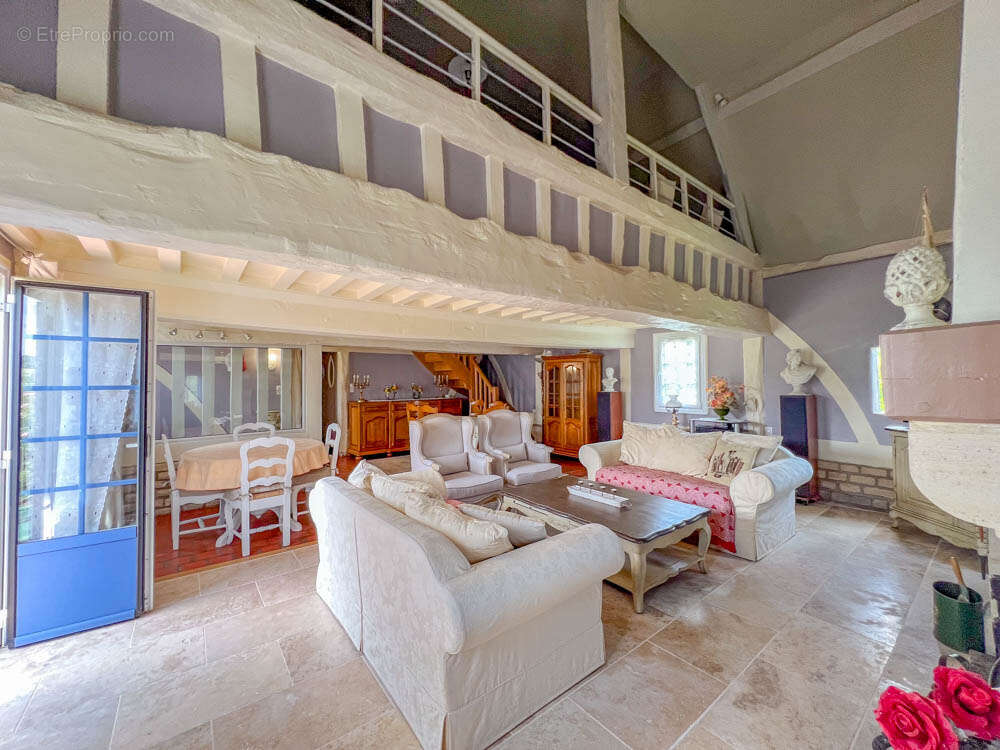 Maison à SAINT-GERVAIS-DES-SABLONS