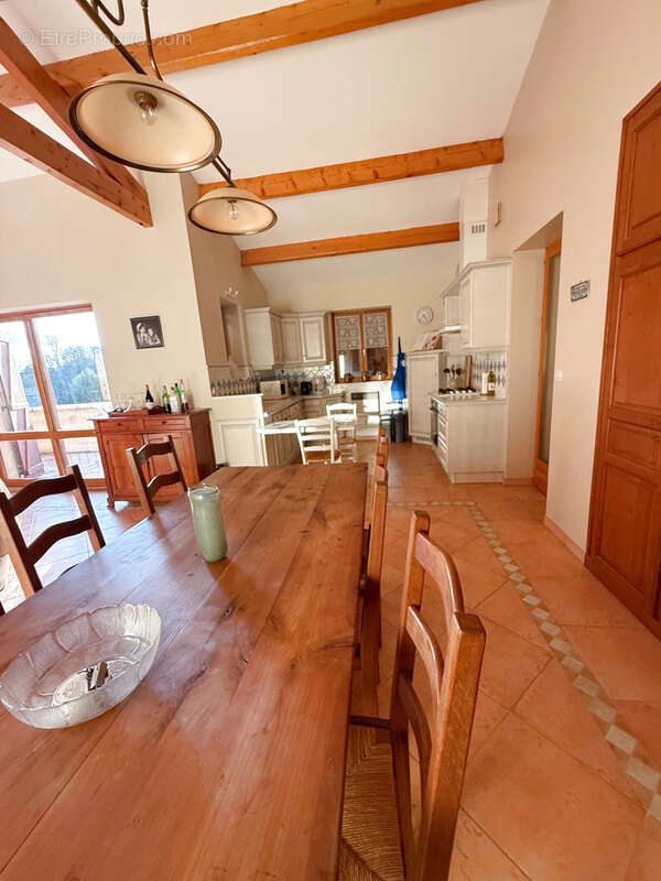 Maison à LACAPELLE-BIRON