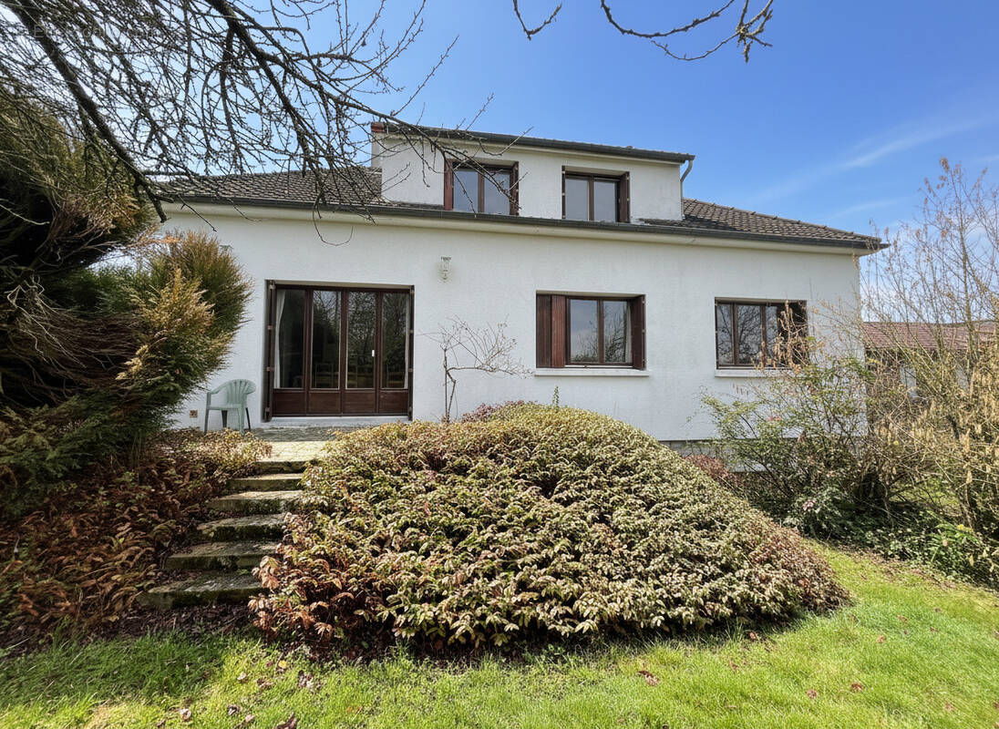 Maison à BARJOUVILLE