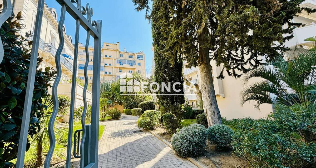 Appartement à HYERES