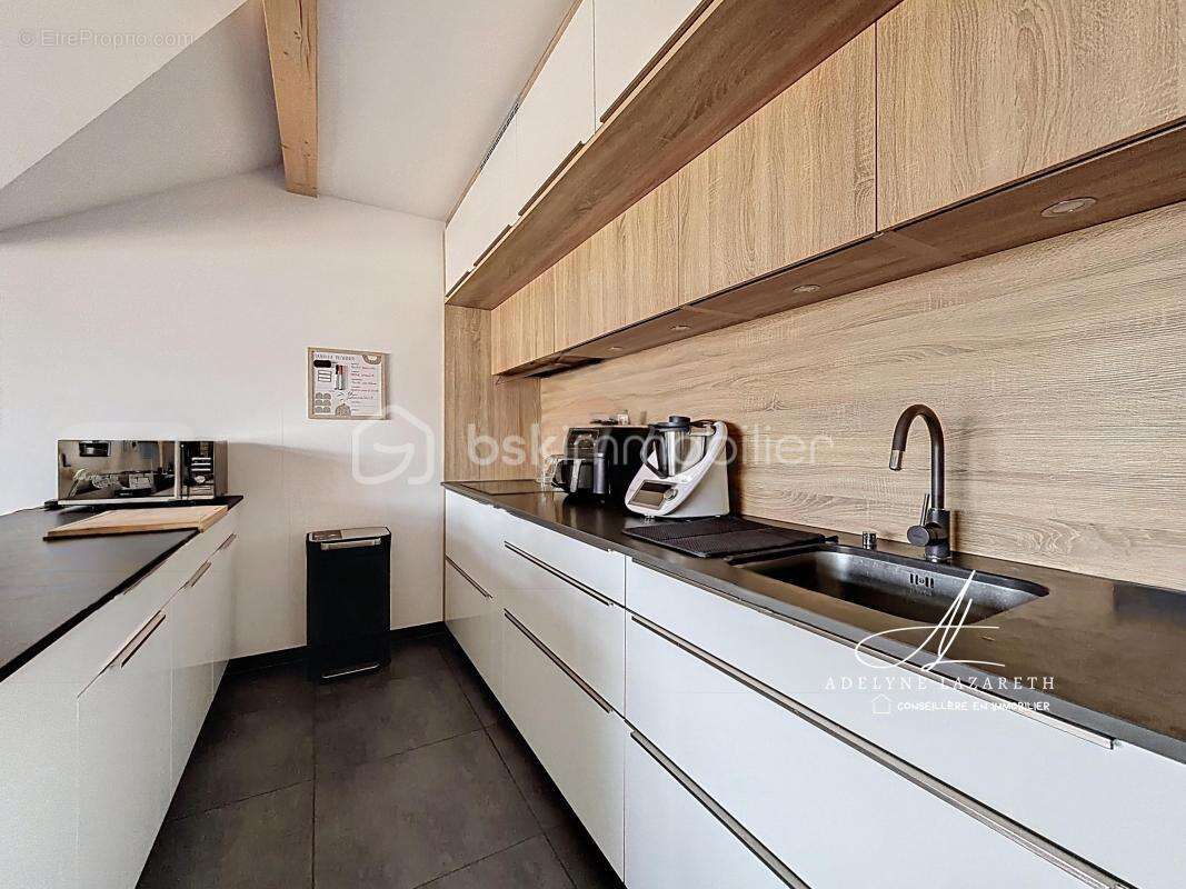 Appartement à POISY