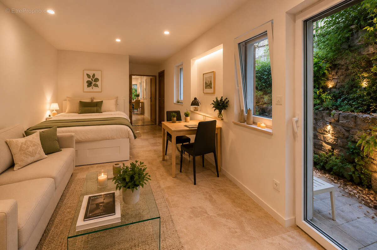 Appartement à VALLAURIS