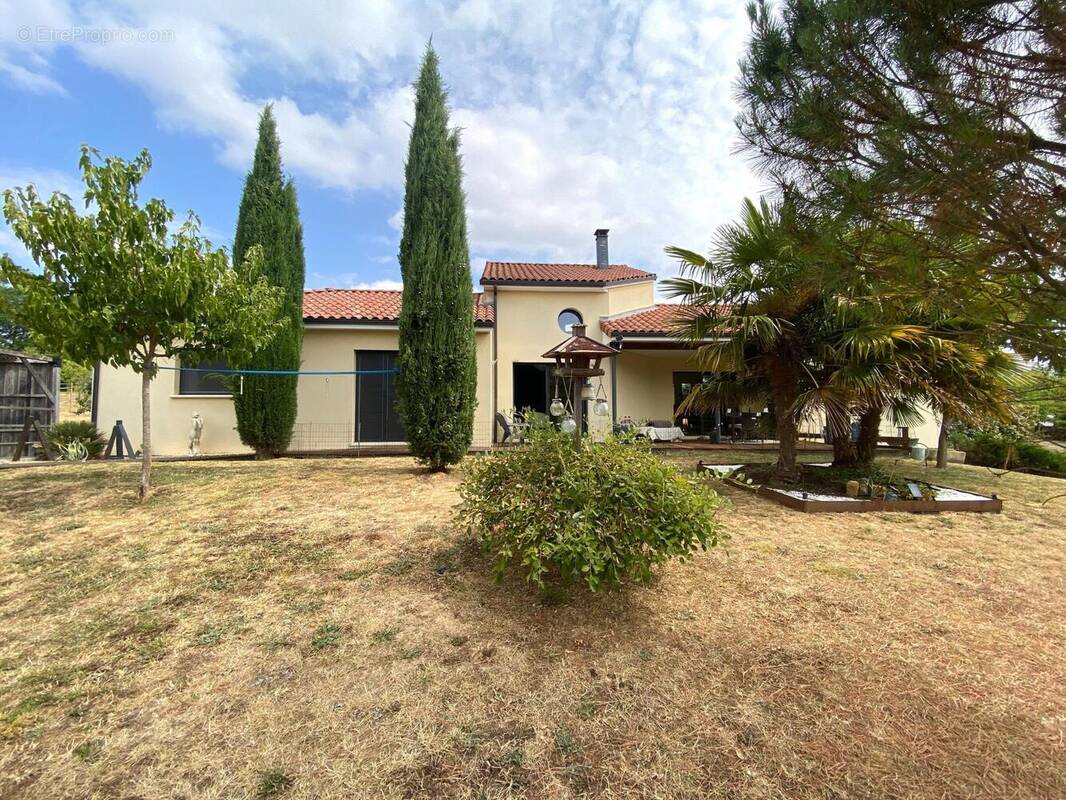 Photo 1 - Maison à CAMBES