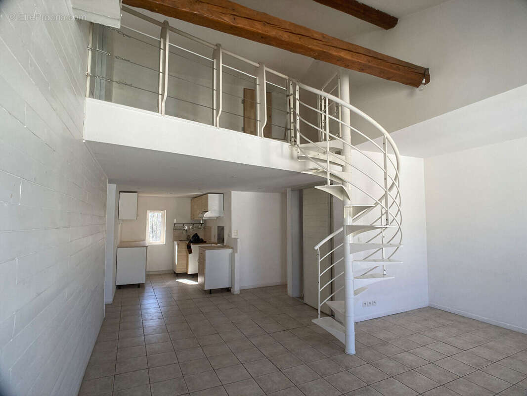 Appartement à SAINT-CYR-SUR-MER