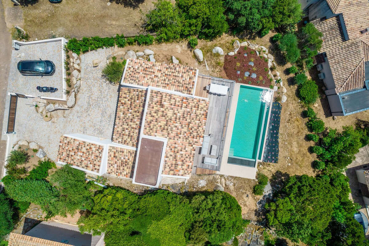 Maison à PORTO-VECCHIO
