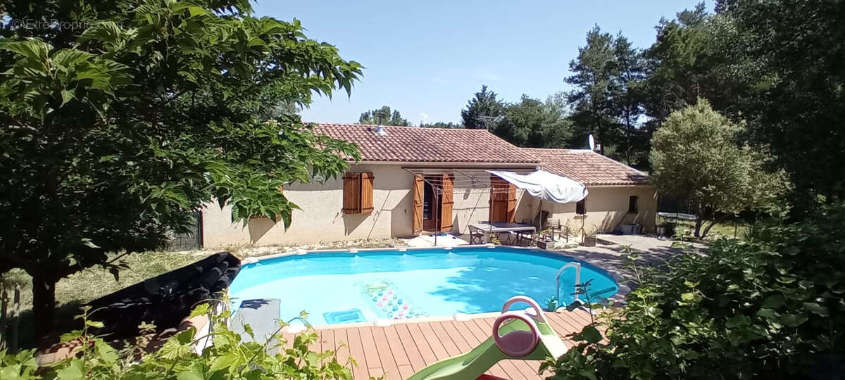 Maison à MAZAUGUES