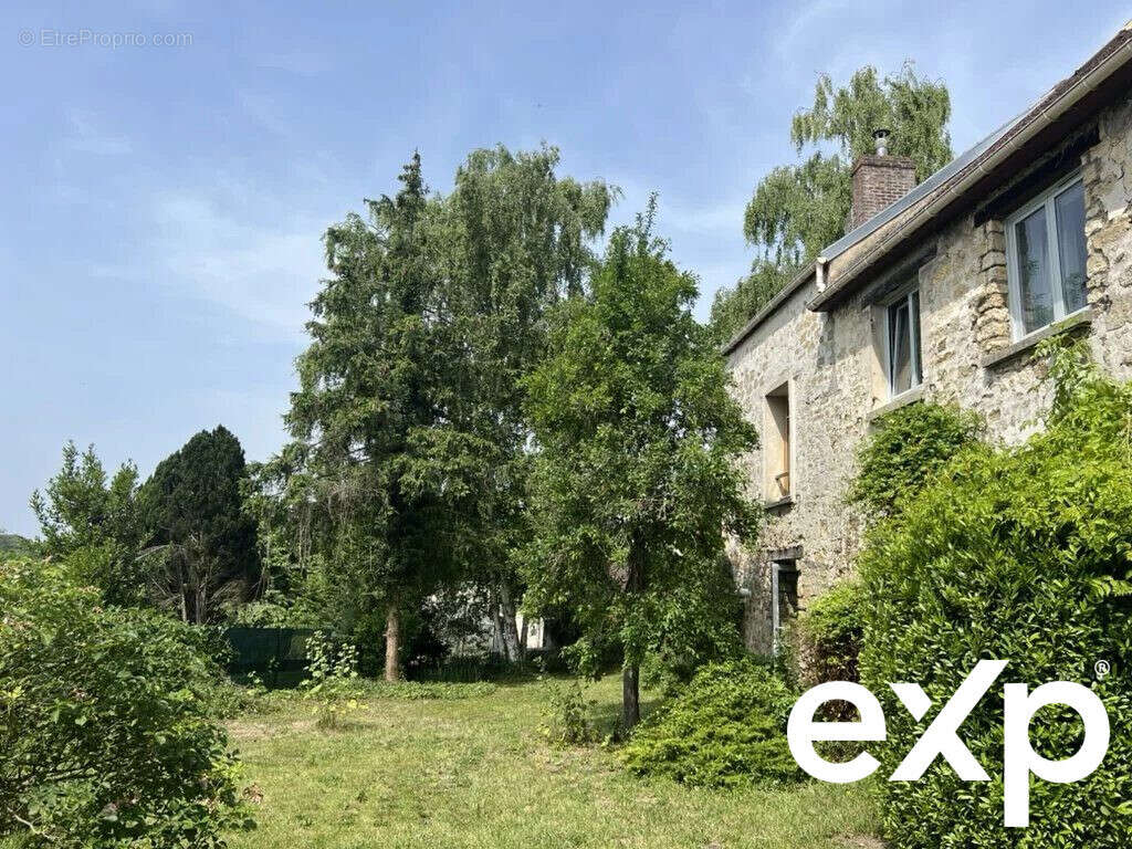 Maison à MONTGEROULT