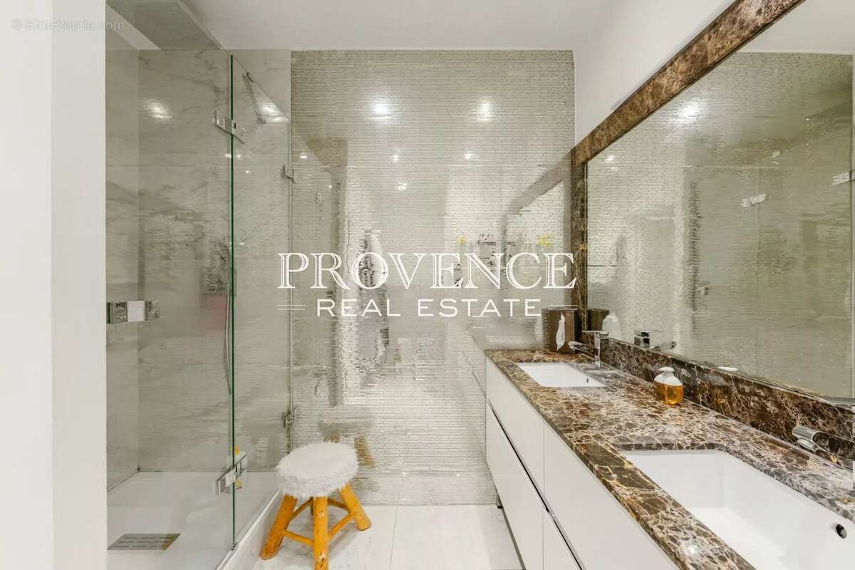 Les alpilles - t4 153m² vue mer + terrasse - photo 11