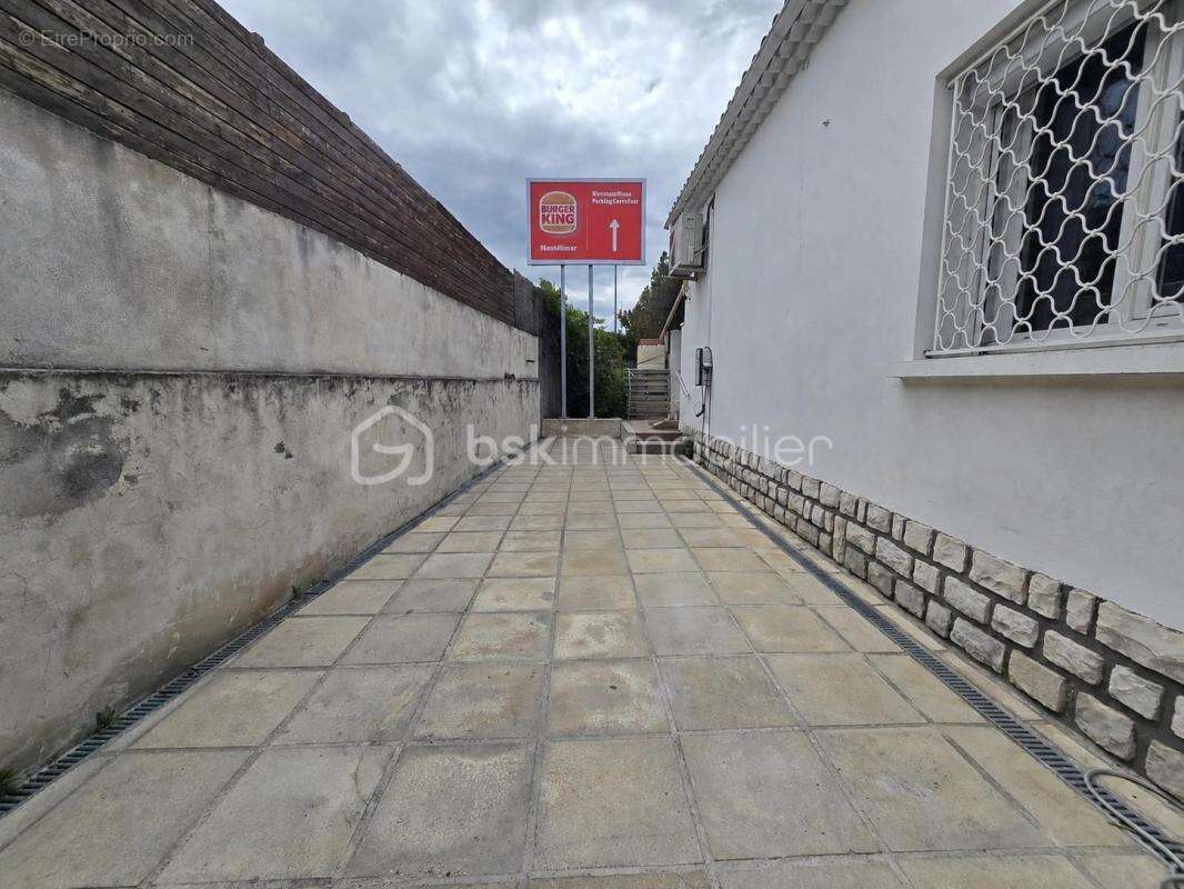 À VENDRE – Maison contemporaine de plain-pied avec panneaux photovoltaïques – Montélimar - photo 11