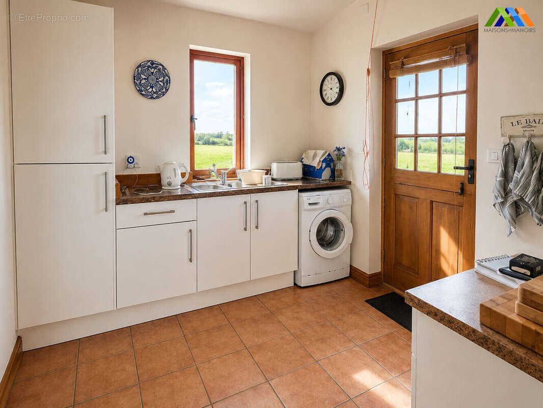 Maison 250 m² à Mirande  - photo 6