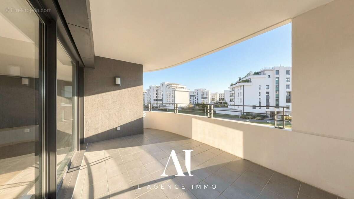Appartement à SAINT-GENIS-POUILLY
