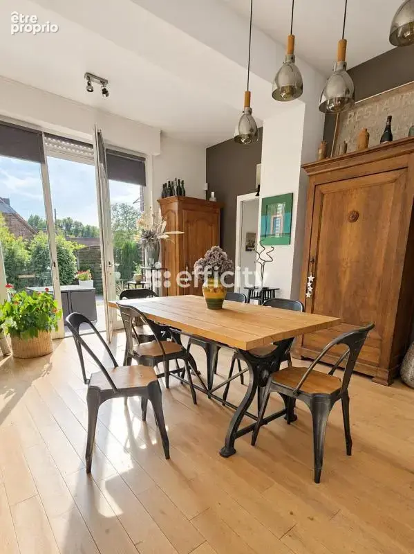 Maison 6 pièces 173 m² à vendre à Linselles (59126) - photo 2