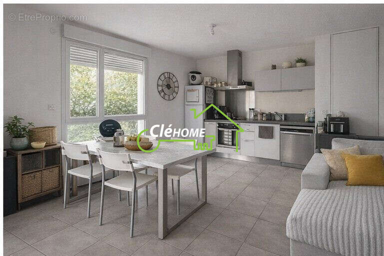 Appartement à LENTILLY