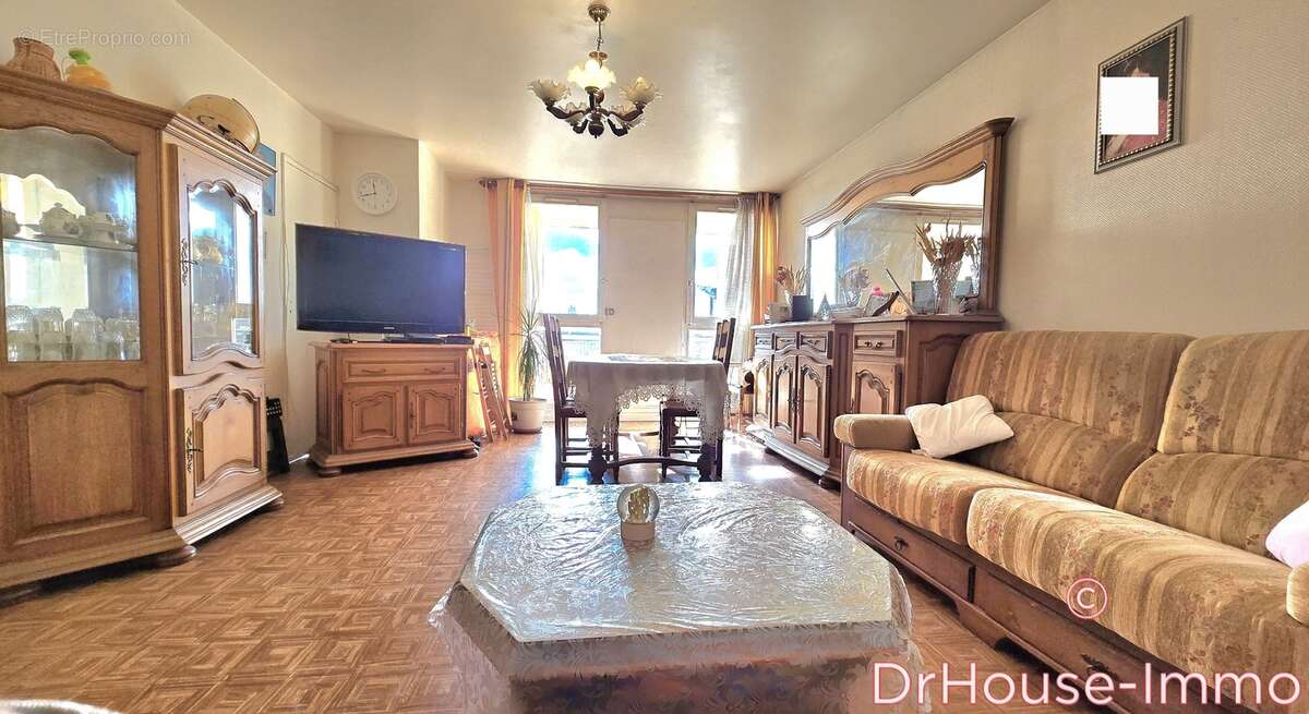 Appartement à LA COURNEUVE