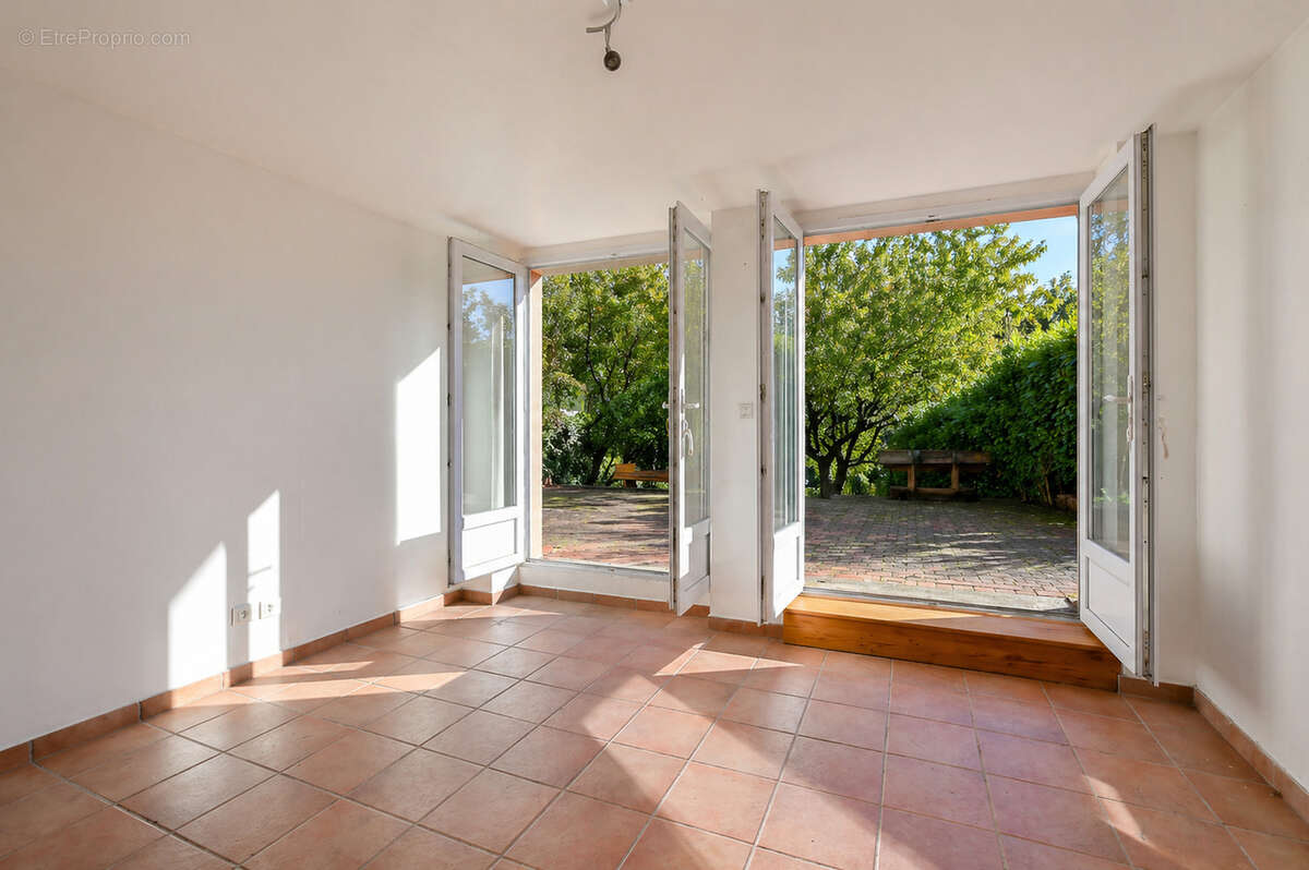 Maison à TASSIN-LA-DEMI-LUNE