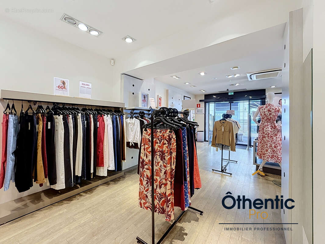 Murs commerciaux à vendre   105 m2   bourgoin-jallieu hypercentre - photo 8