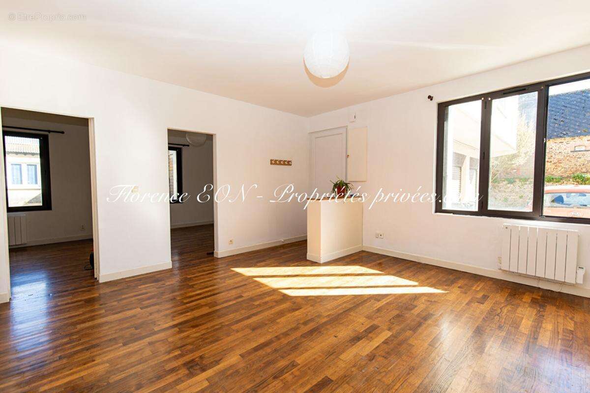 Appartement à BAIS