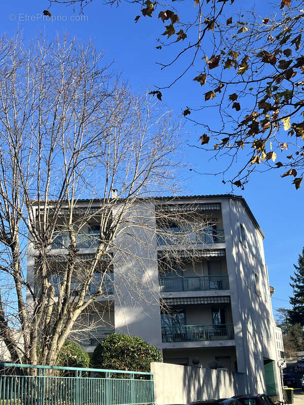 Appartement à TASSIN-LA-DEMI-LUNE