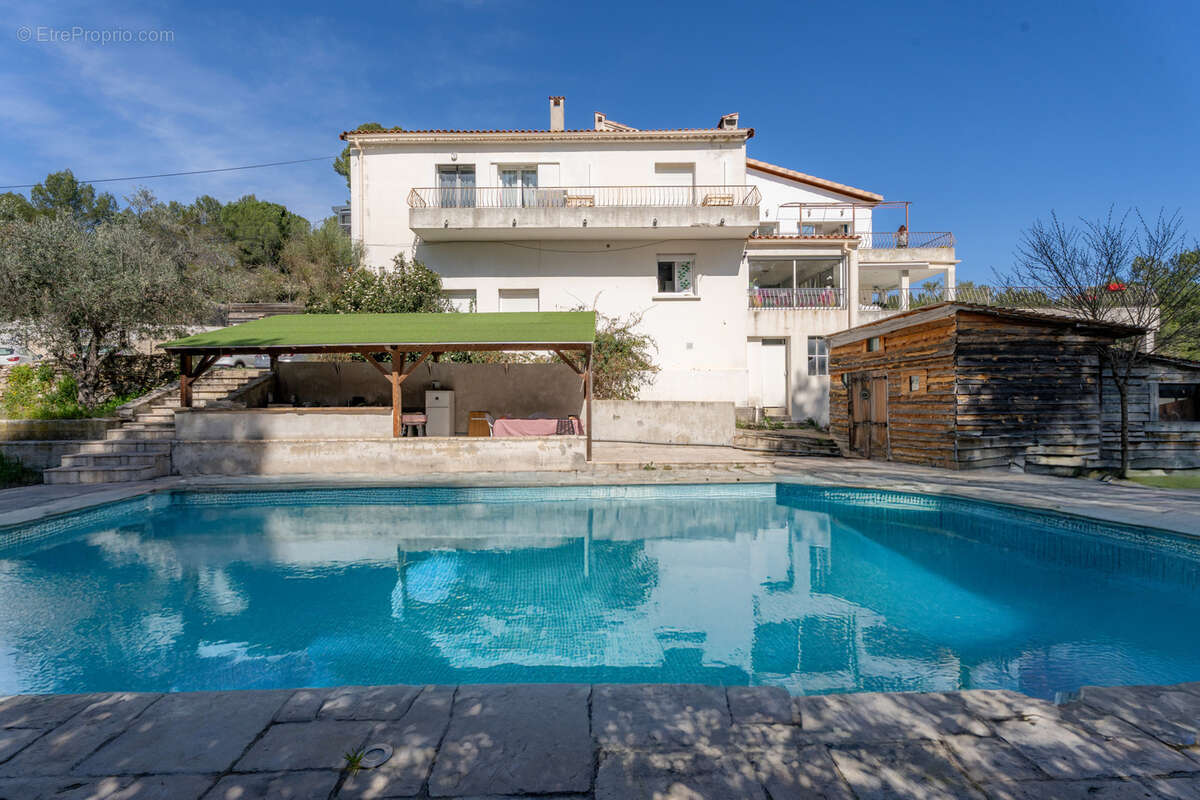 Appartement à MARSEILLE-12E