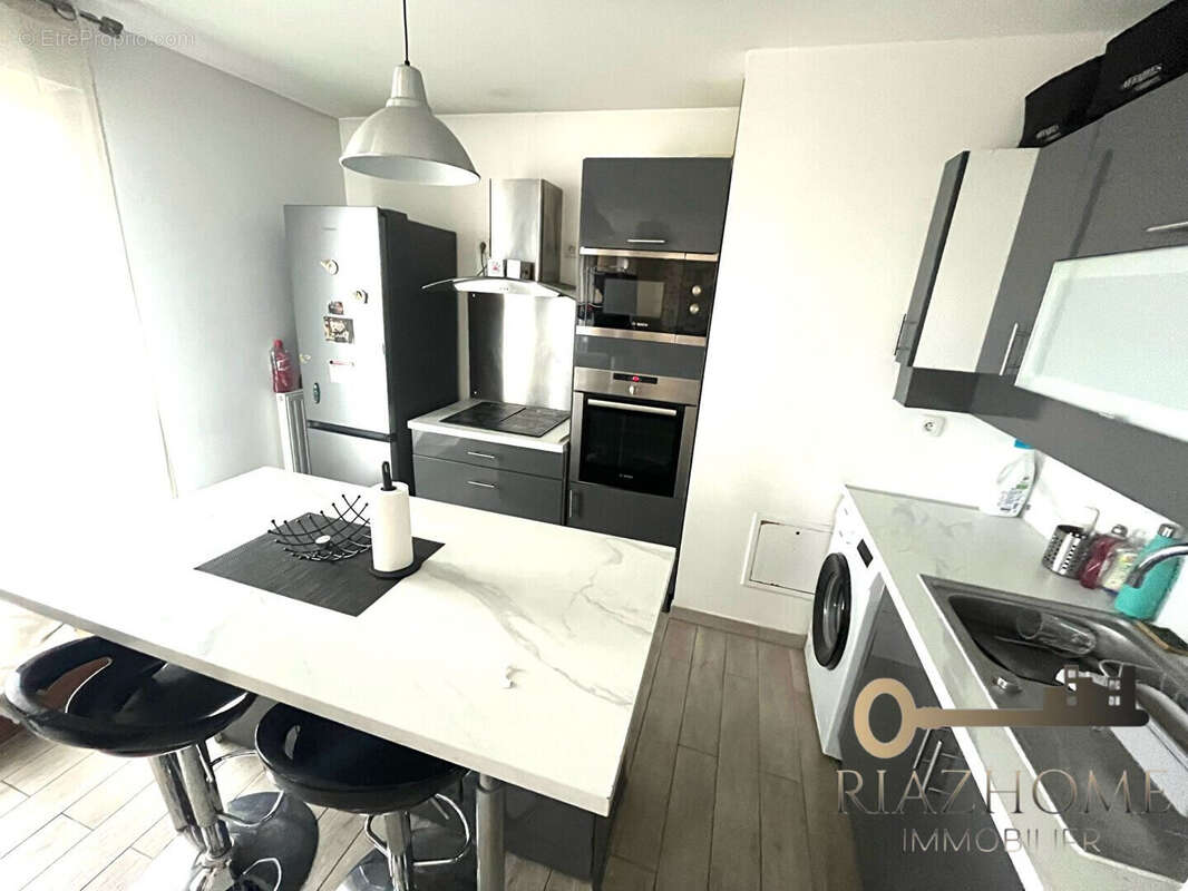 Appartement à LE BOURGET
