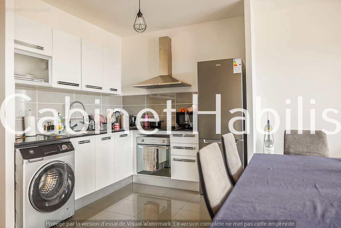 A vendre - un appartements de type t3 d'environ 71.03 m2 - sainte clotilde - 281 500 € - photo 5