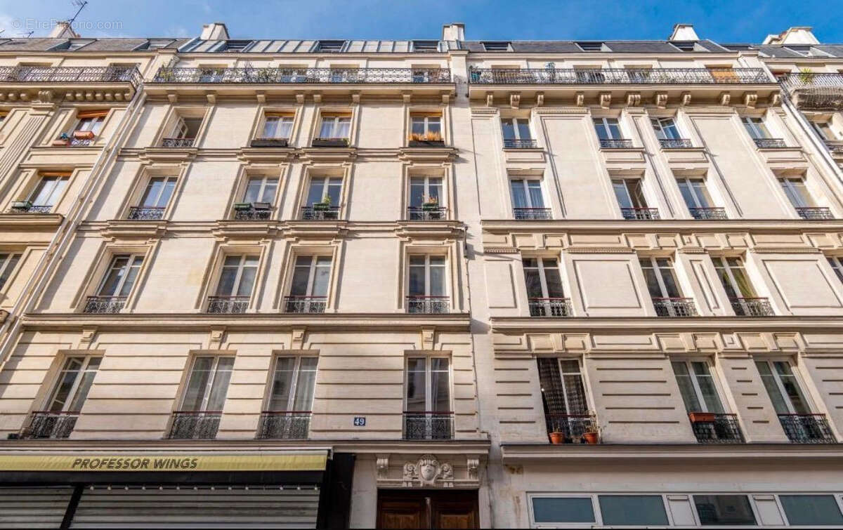 Appartement à PARIS-10E
