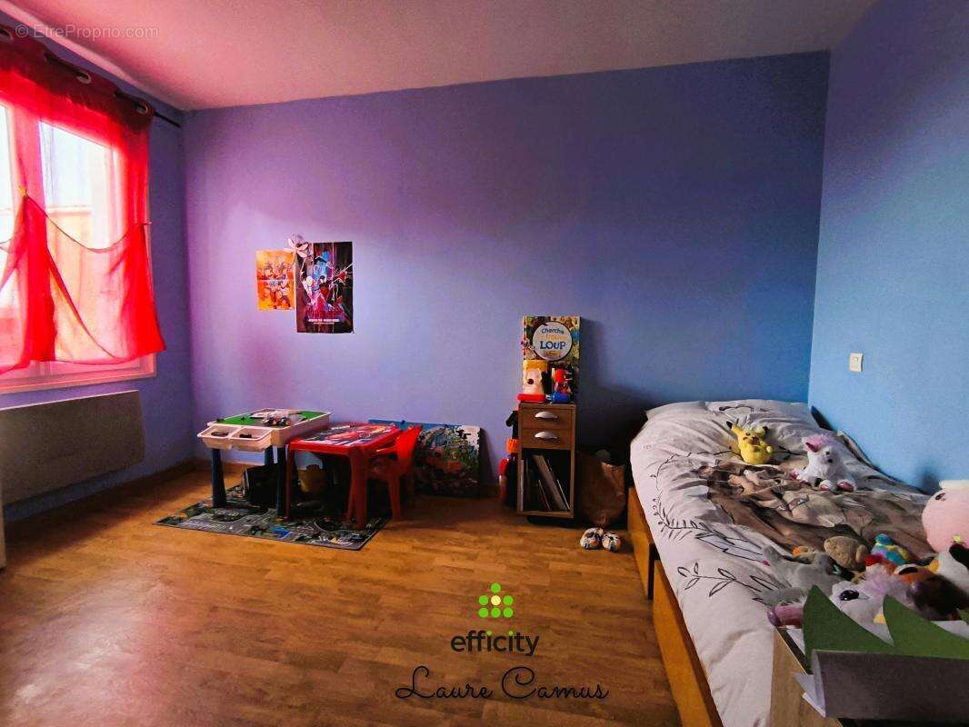 Appartement à MOUTIERS-LES-MAUXFAITS