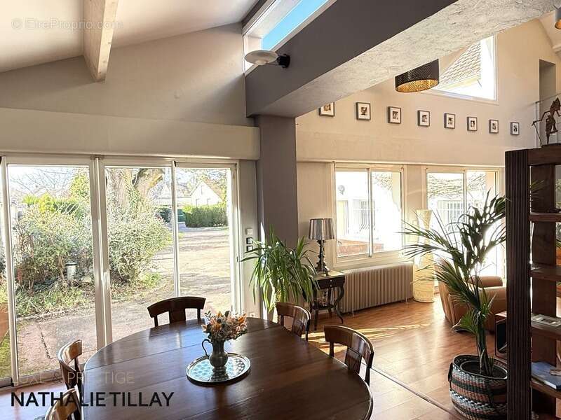 Maison à FLEURY-LES-AUBRAIS