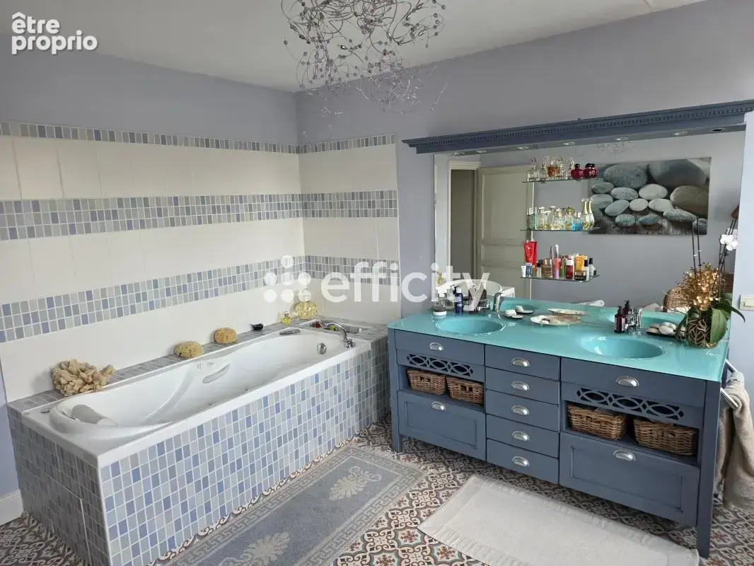 Maison 211 m² à Rochefort  - photo 8