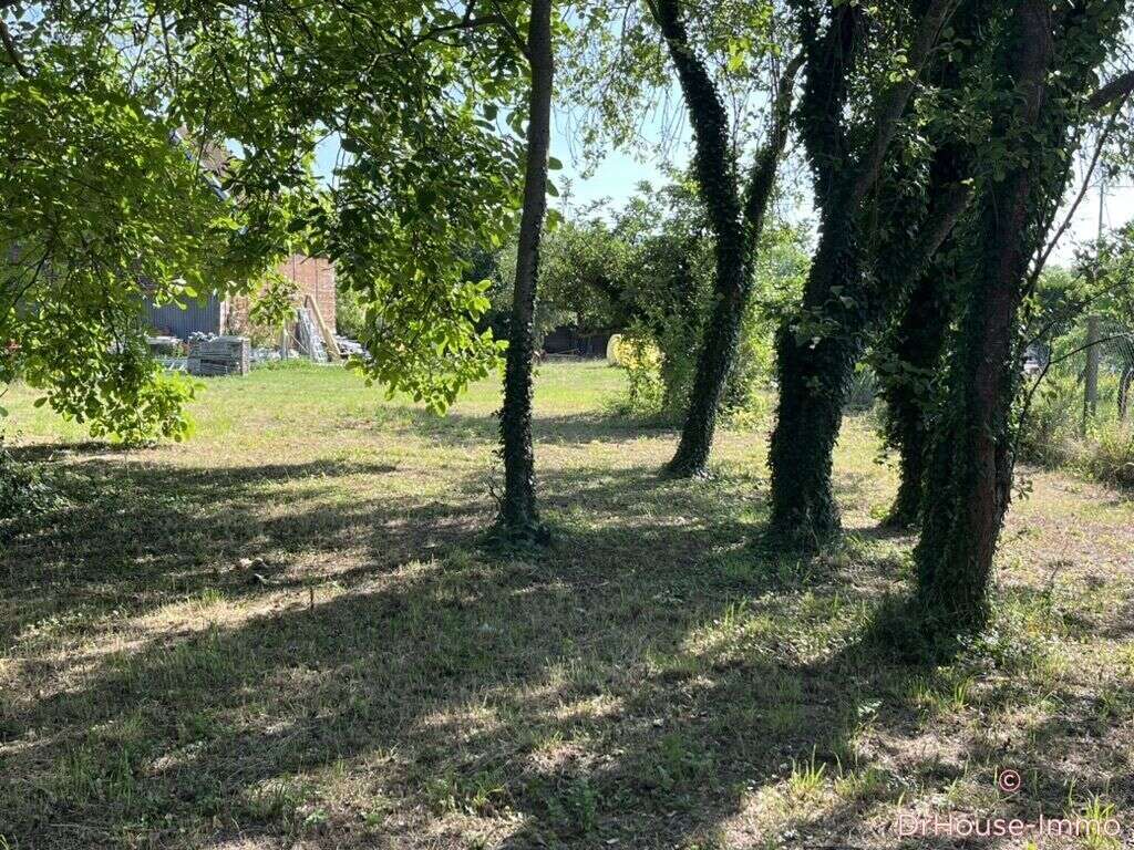Terrain à SAVIERES
