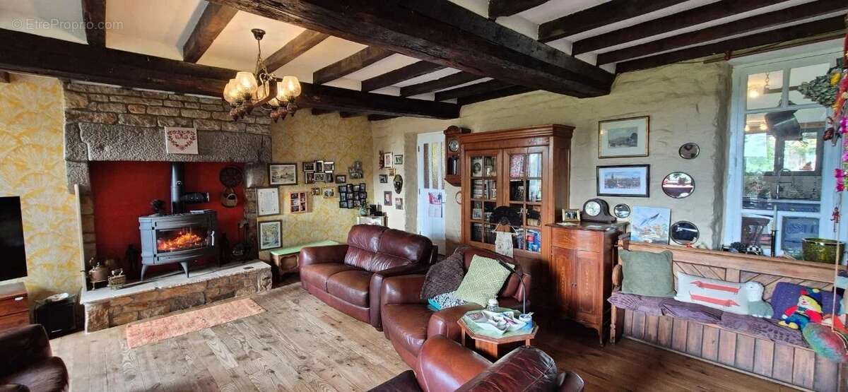 Maison à LE MESNIL-GILBERT