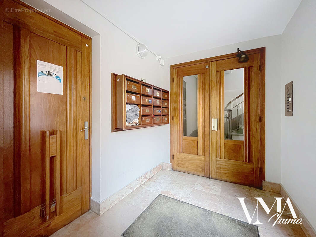 EXCLISIVITÉ / MONPLAISIR - Bel Appartement T3 de 62 m2 au 5ème étage avec ascenseur - photo 14