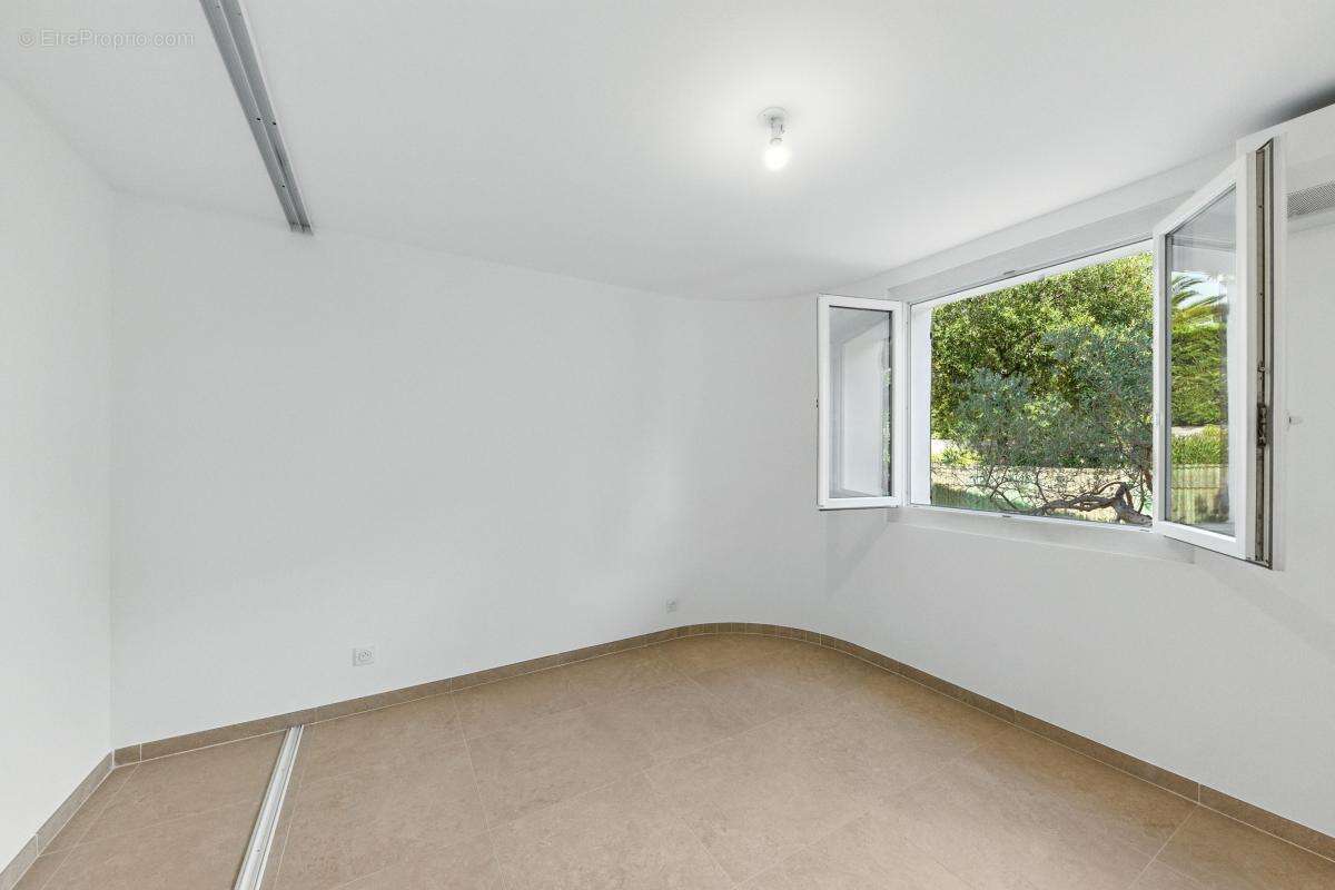 Appartement à SANARY-SUR-MER