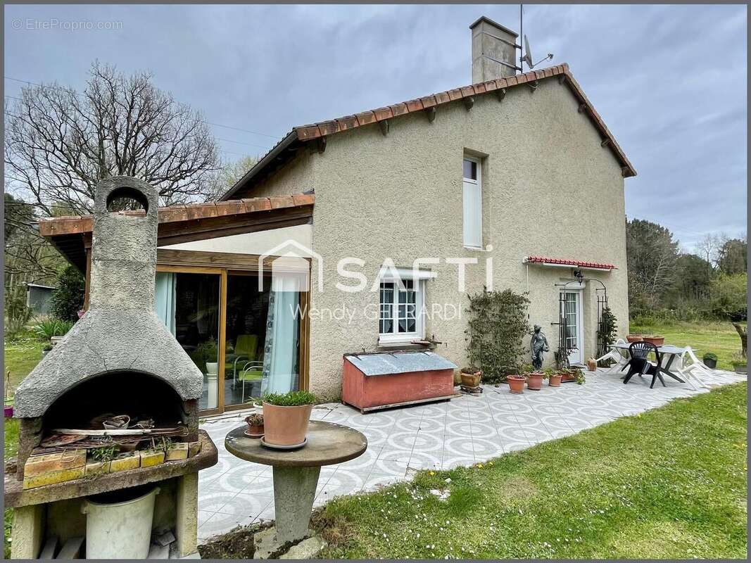 Maison 120 m² à Sossais  - photo 2
