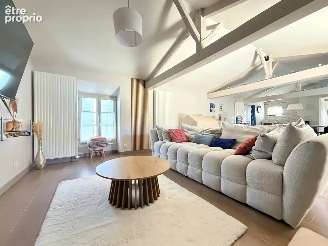Maison 193m2 - 3 chambres - Bourg de Jaunay-Marigny - photo 3