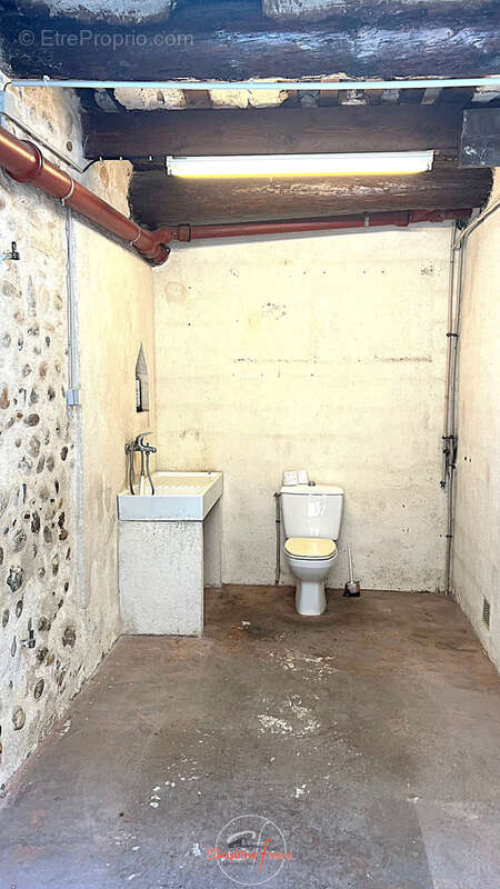 Appartement à SAINT-LAURENT-DU-VAR