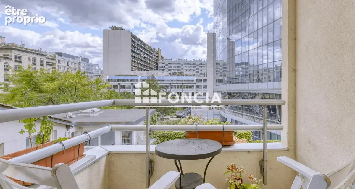 Boulogne-Billancourt – Grand 2 pièces de 56 m² avec balcon, cave et parking - photo 7