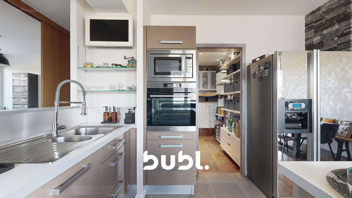 Appartement à RUEIL-MALMAISON