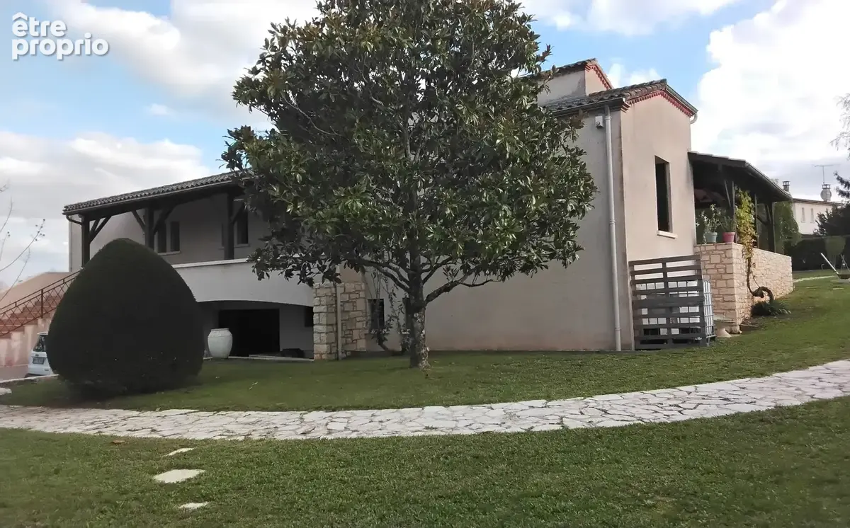 Grande maison semi enterree - photo 2