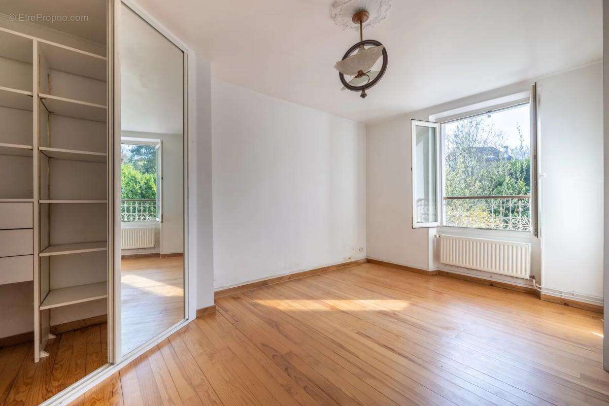 Maison à LOUVECIENNES