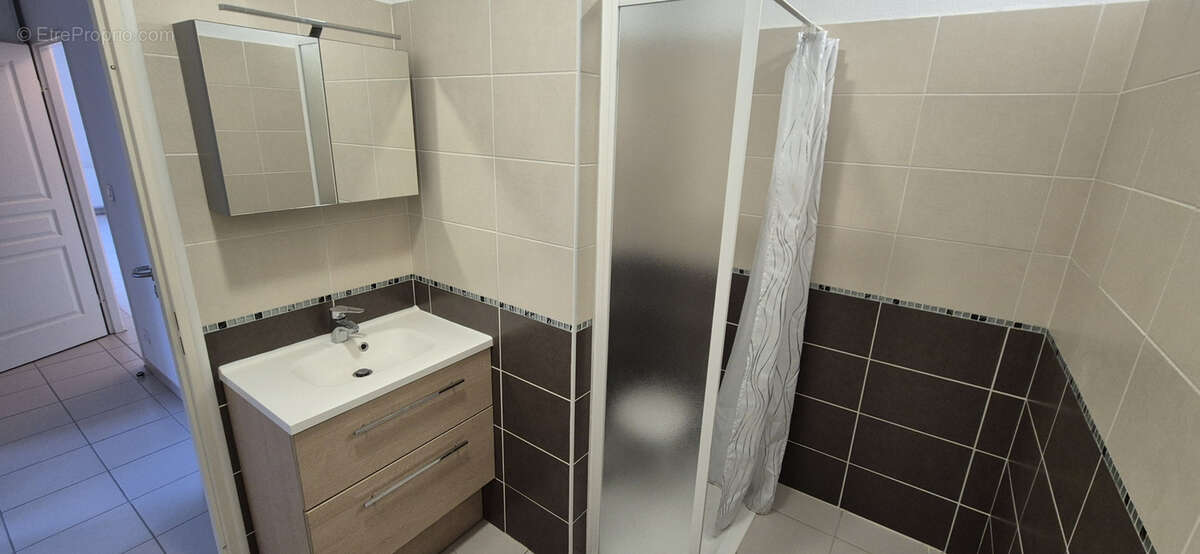Appartement à JUVIGNAC