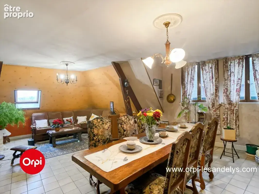 Centre ville les Andelys - Appartement - BEAUX VOLUMES -  87.82m²  - À Vendre - photo 2