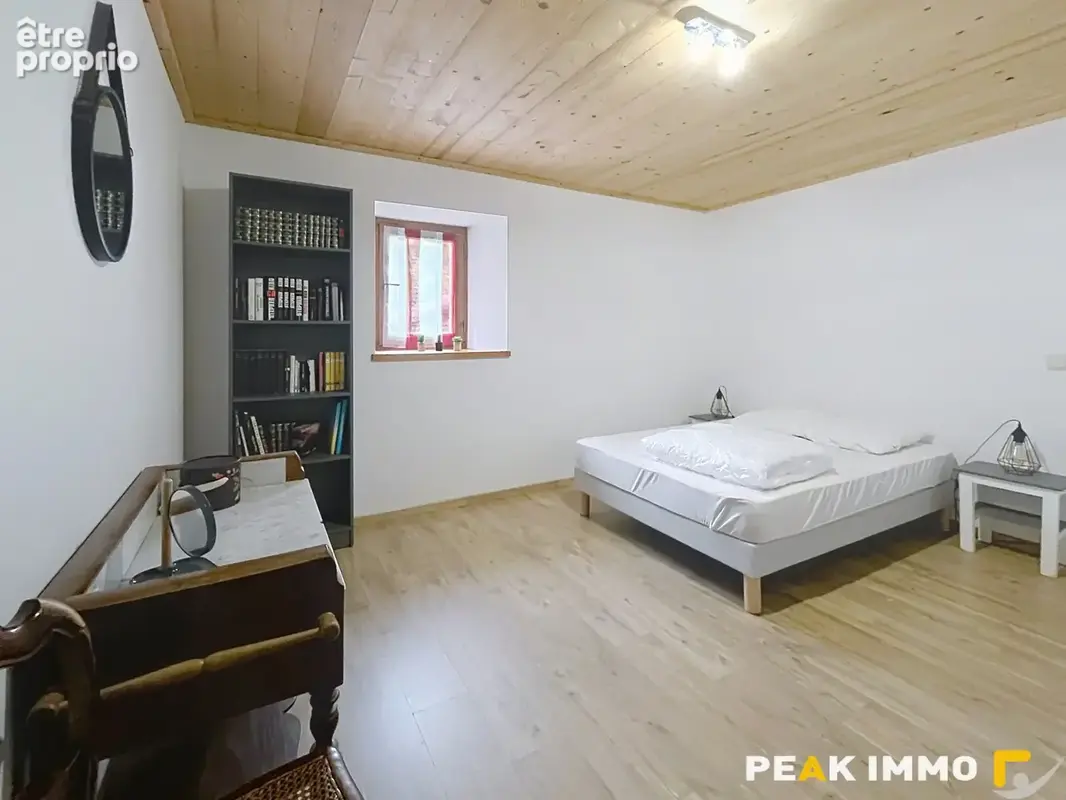 Megevette ferme renovee 3 chambres grange terrain 1288m2 - photo 6