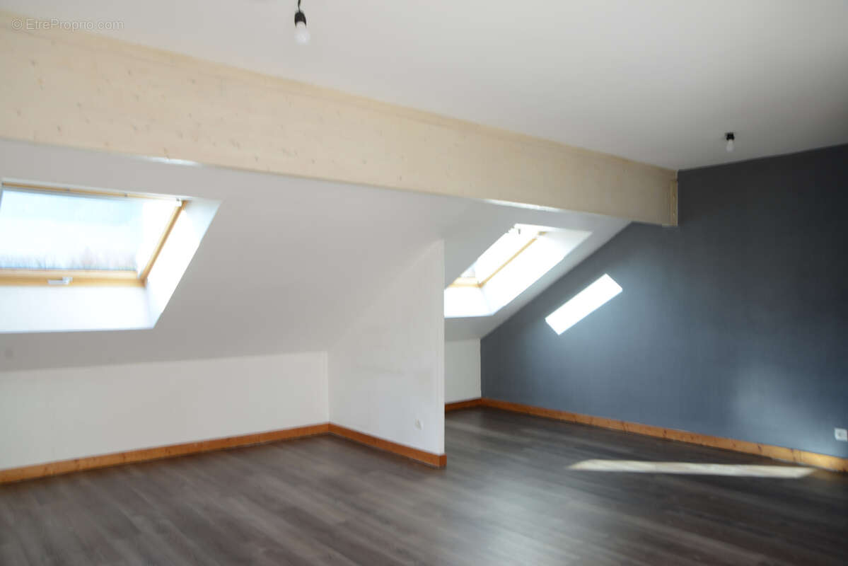 Appartement à LATHUILE