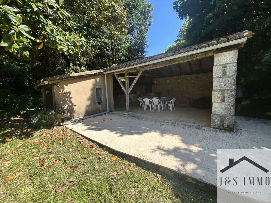 Maison à MAZEROLLES