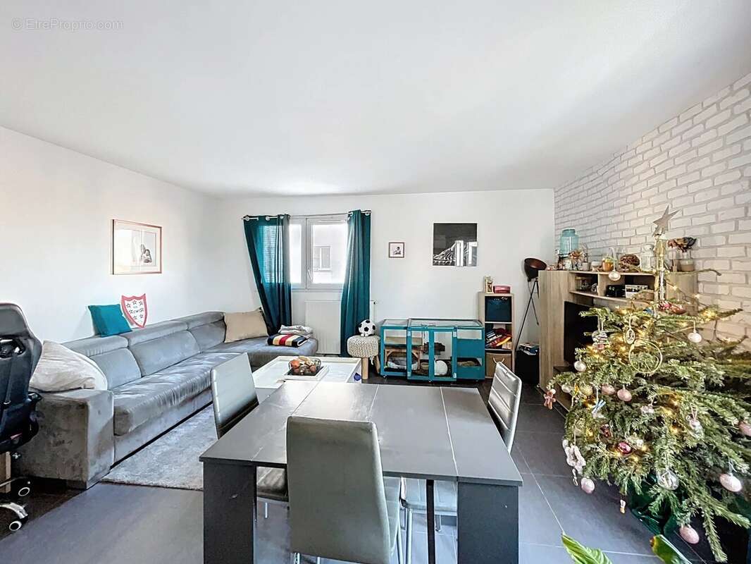Appartement à ELANCOURT