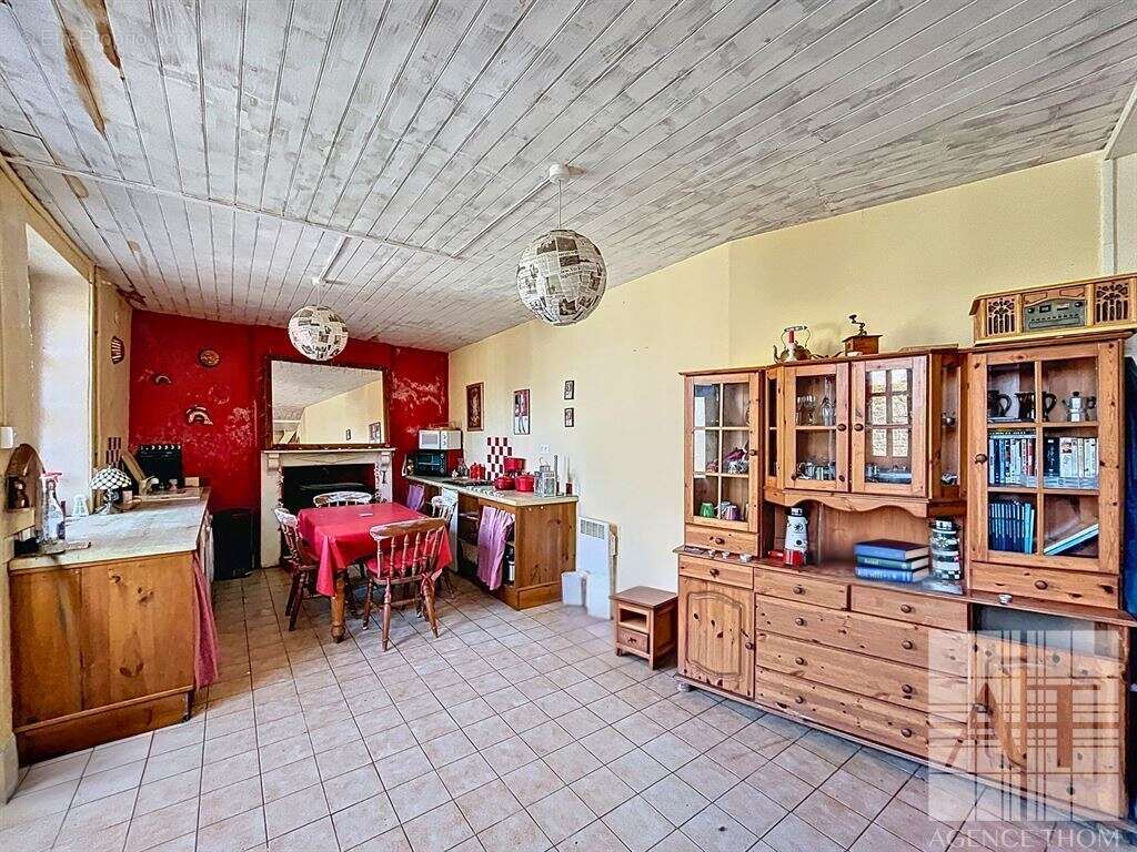 Maison à JUVIGNE