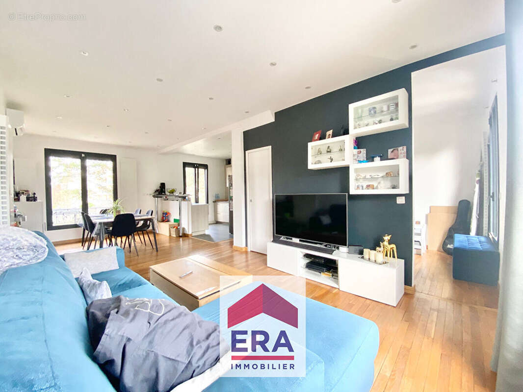 Maison à SARTROUVILLE