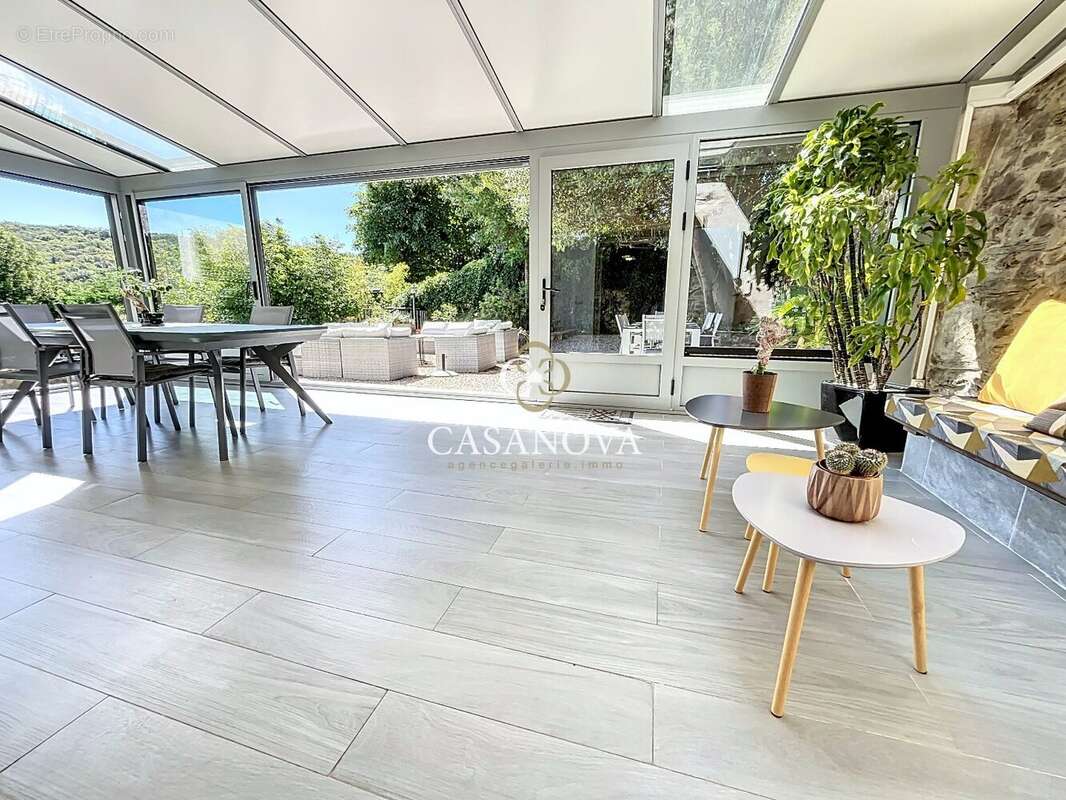 Batisse en pierre rénovée à 45 mn des plages - ambiance paisible, piscine et vur panoramique - photo 12